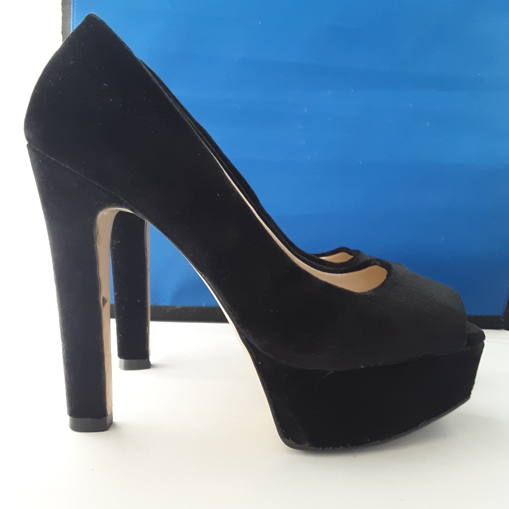 Zara basics- black velvet platform heels